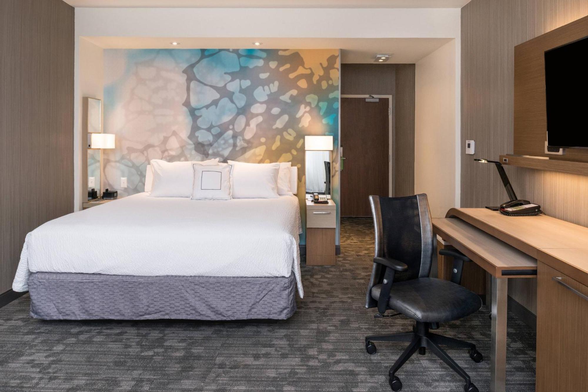 Courtyard By Marriott Detroit Farmington Otel Farmington Hills Dış mekan fotoğraf