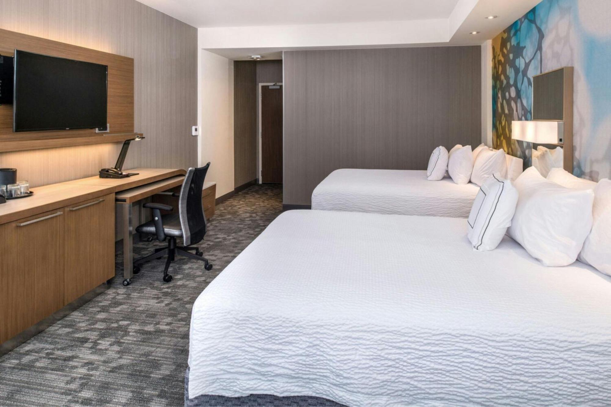 Courtyard By Marriott Detroit Farmington Otel Farmington Hills Dış mekan fotoğraf